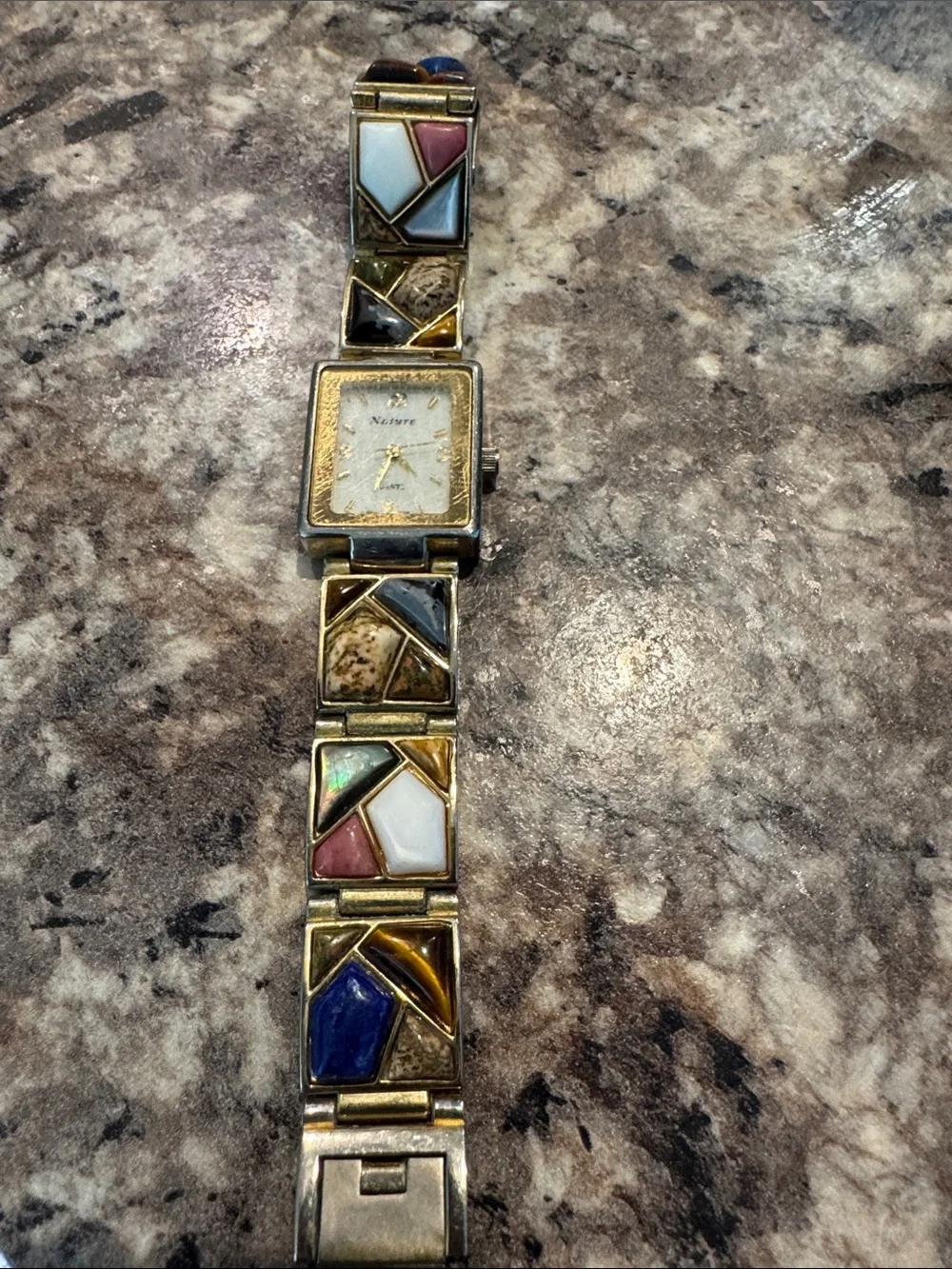 Vintage Nature Quartz Watch - new battery needed